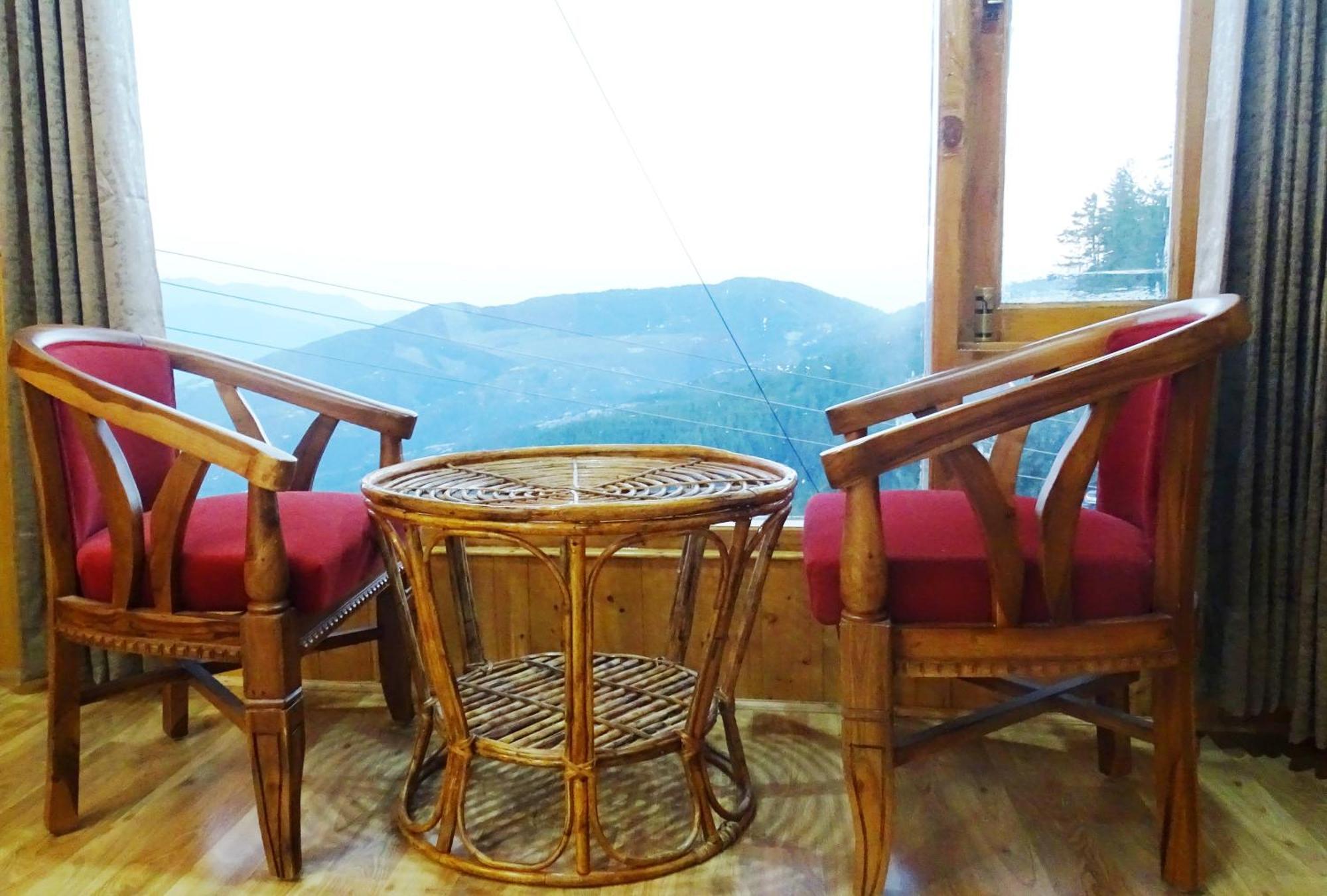 Humble Holiday Inn Kufri Simla Exterior foto
